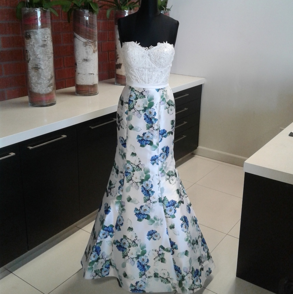 Evenings By Mon Cheri MCE21639 Ivory/Multi